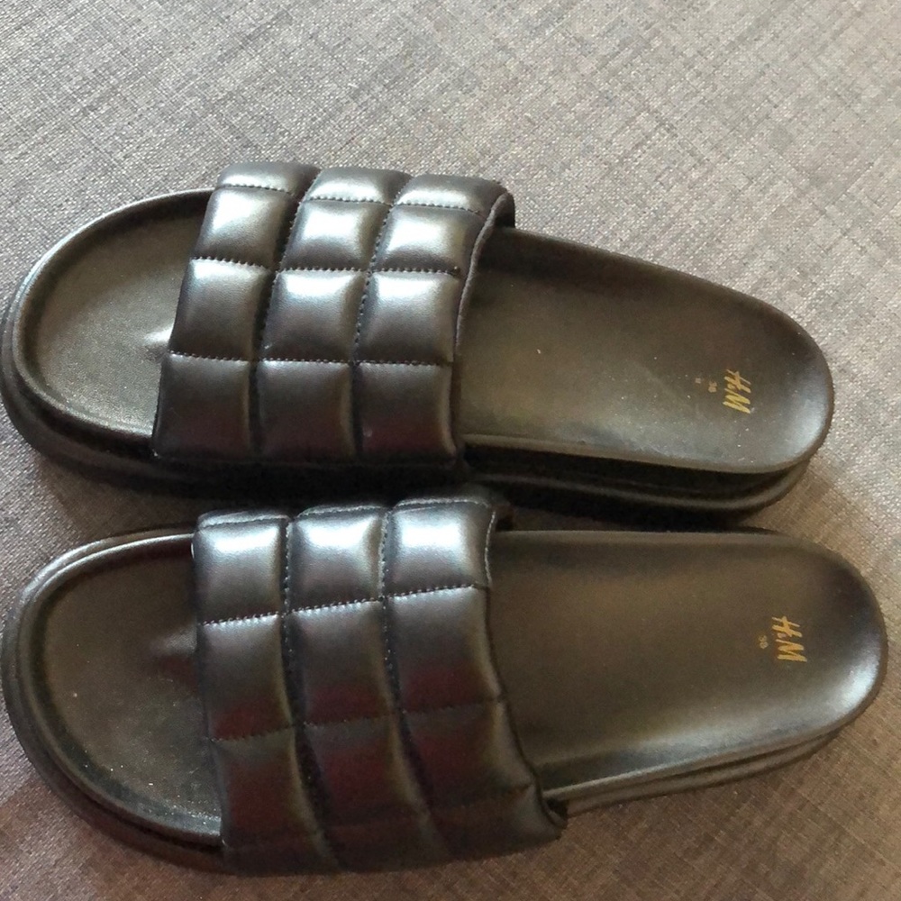 H&M slides - Picture 2 of 4